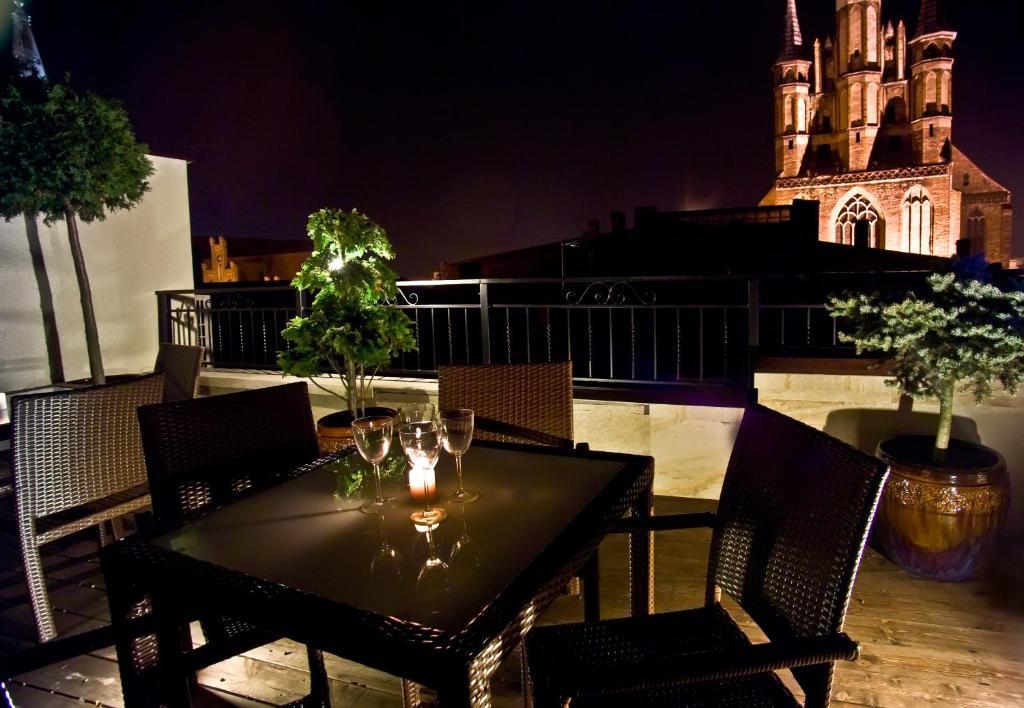 Apartamenty Chleb i Wino Toruń Ruang foto